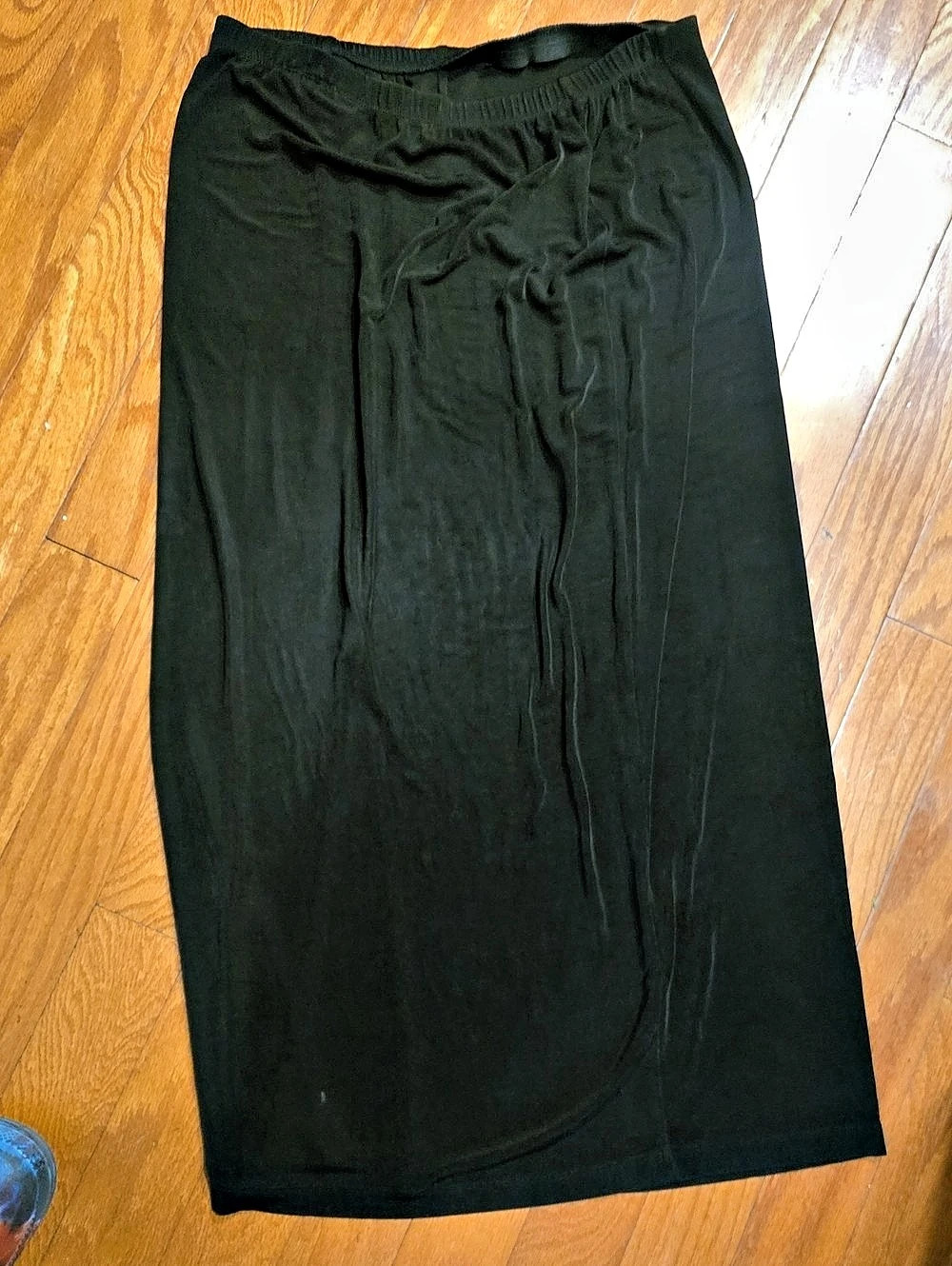 Chico's Travelers Black Midi Skirt Size 3